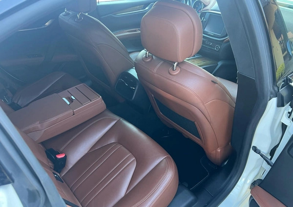 Maserati Ghibli cena 119900 przebieg: 88500, rok produkcji 2015 z Krotoszyn małe 211